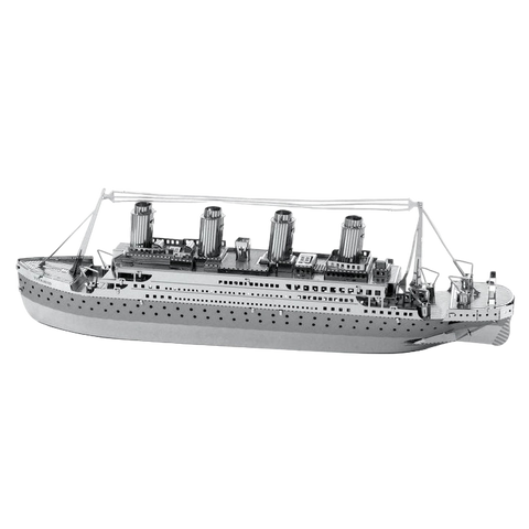 Model of the Titanic on a white background